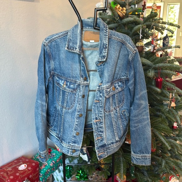 American Eagle Outfitters Jackets & Blazers - American Eagle Denim Jacket